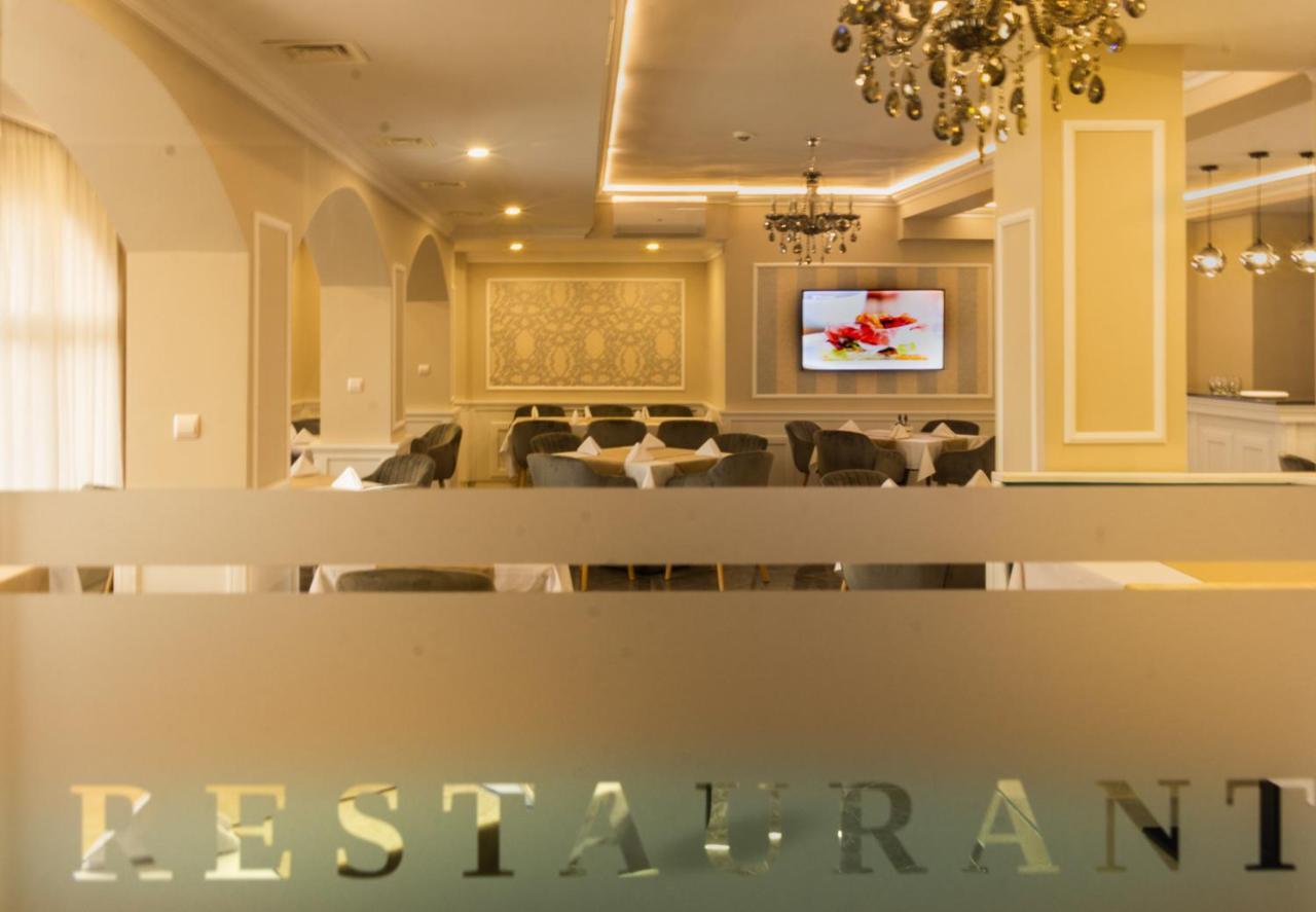 Vemara City Boutique Hotel-Free Parking Varna Exterior foto