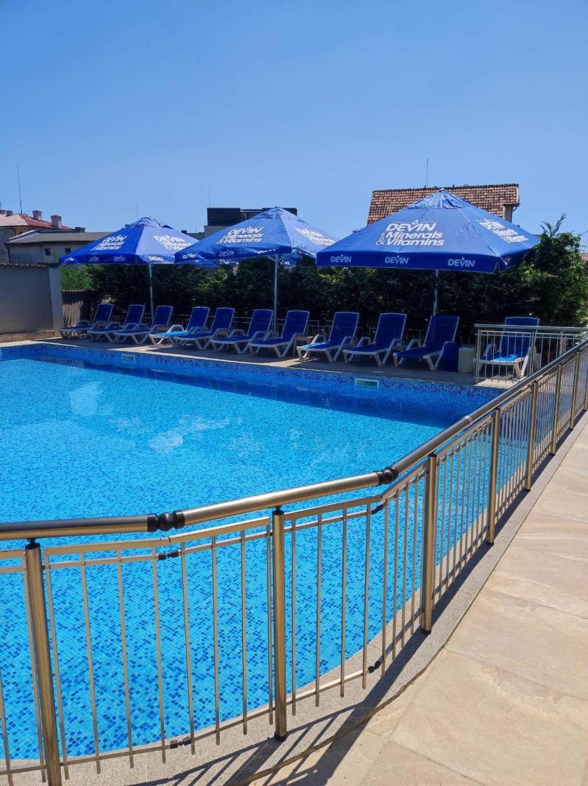 Vemara City Boutique Hotel-Free Parking Varna Exterior foto