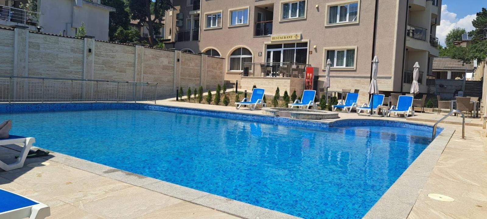 Vemara City Boutique Hotel-Free Parking Varna Exterior foto